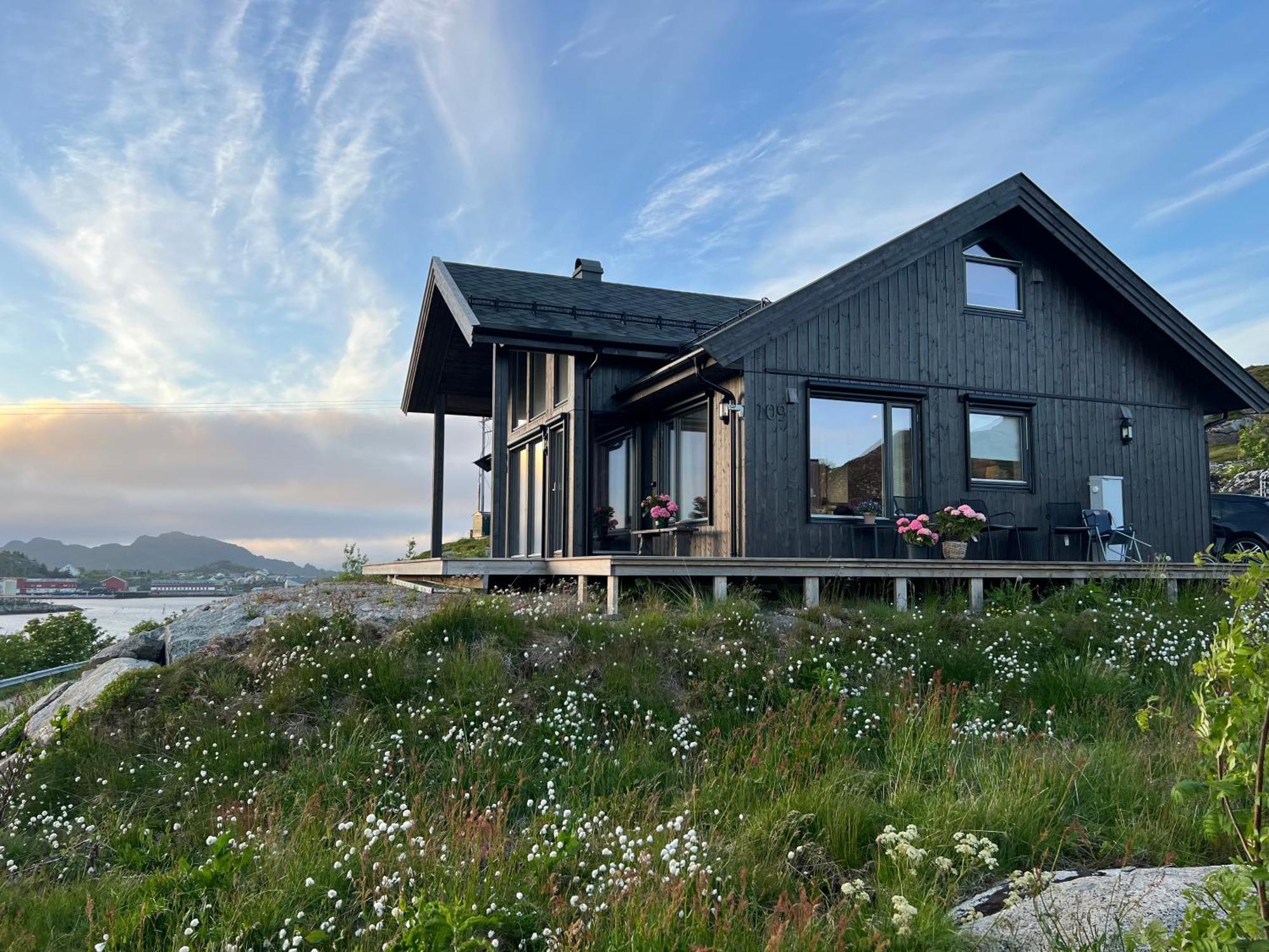 Superior Cabin Ballstad Lofoten Екстер'єр фото