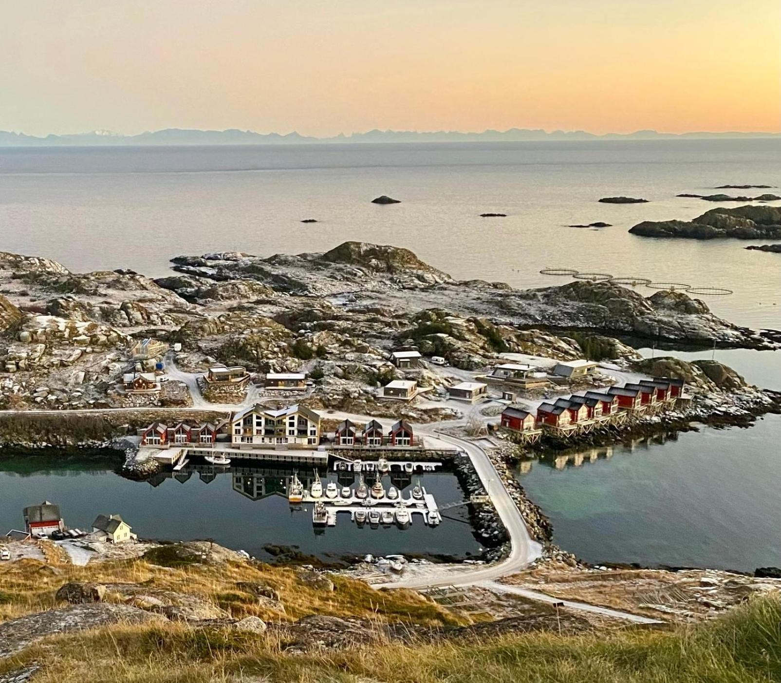 Superior Cabin Ballstad Lofoten Екстер'єр фото